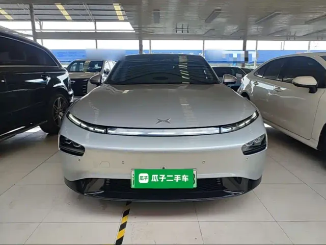 Xpeng P7 — Фото автомобиля 2