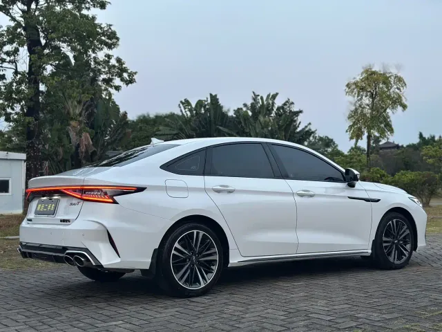 Chery Arrizo 8 — Фото автомобиля 12