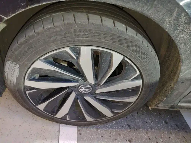 Volkswagen Passat — Фото автомобиля 22