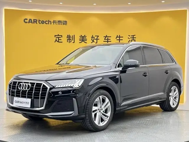 Audi Q7 — Фото автомобиля 13