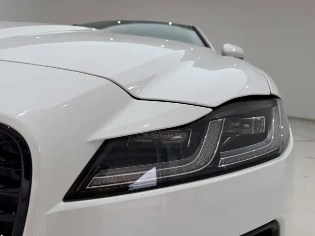 Jaguar XFL — Фото автомобиля 6