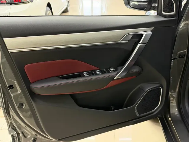 Geely Binyue — Фото автомобиля 14