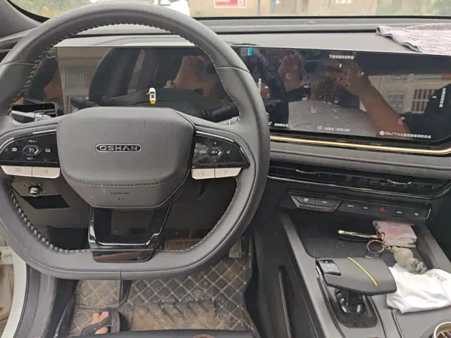 Changan X5 Plus — Фото автомобиля 12