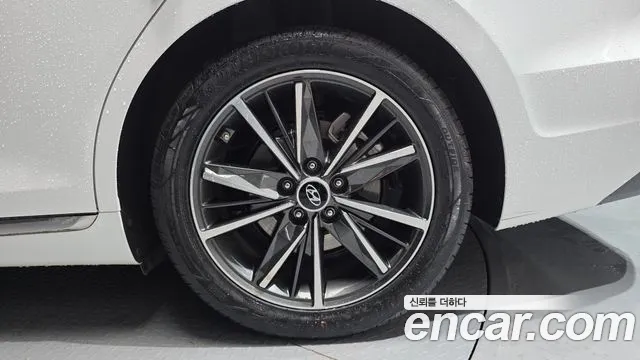 Hyundai Grandeur Новый Grandeur IG — Фото автомобиля 14