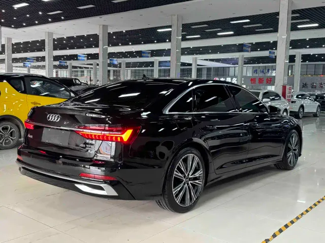 Audi A6L — Фото автомобиля 9