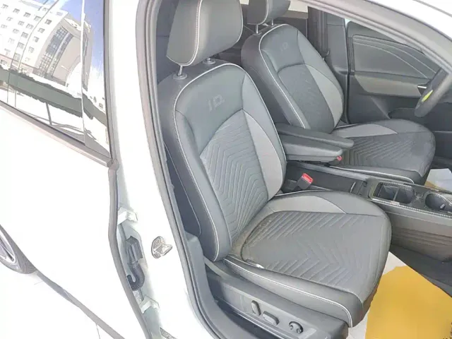 Volkswagen ID.3 — Фото автомобиля 24