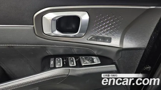 Kia Sorento Sorento 4-е поколение Бензин 2.5T 2WD — Фото автомобиля 29