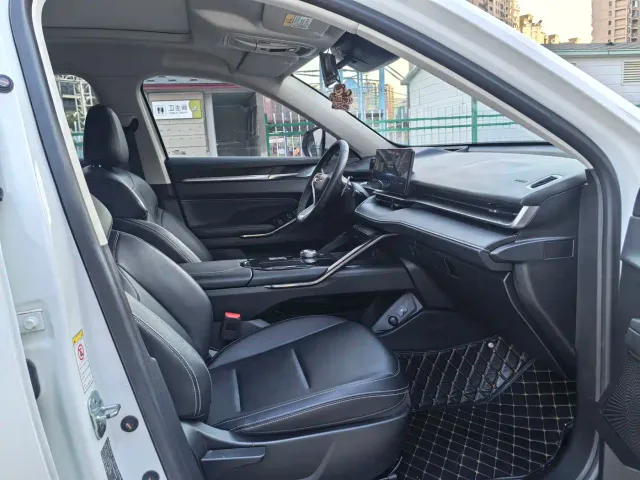Haval H6 — Фото автомобиля 10