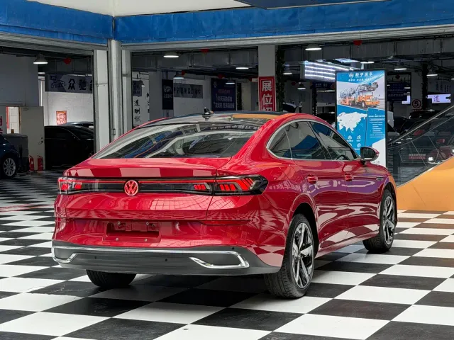 Volkswagen Lamando — Фото автомобиля 13