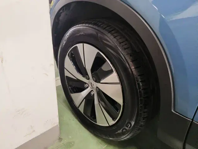 Volvo XC40 — Фото автомобиля 22
