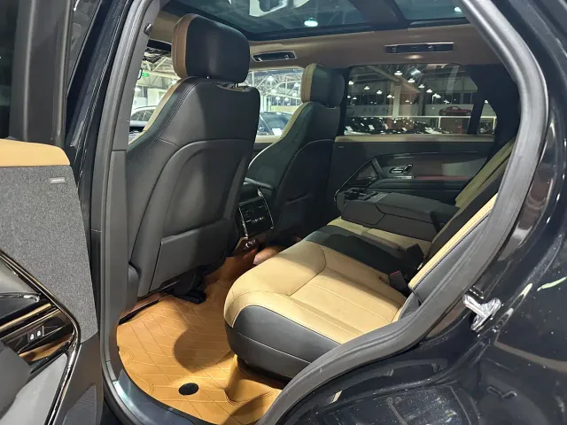 Land Rover Range Rover Sport — Фото автомобиля 11