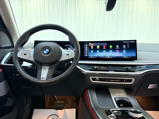 BMW X5 — Фото автомобиля 9