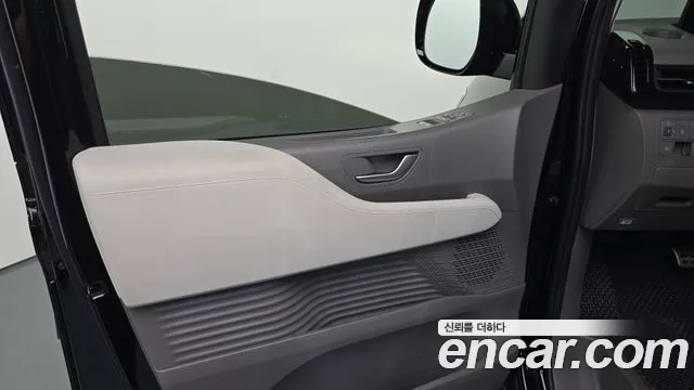 Hyundai Staria Staria 4WD Lounge 9 мест — Фото автомобиля 21