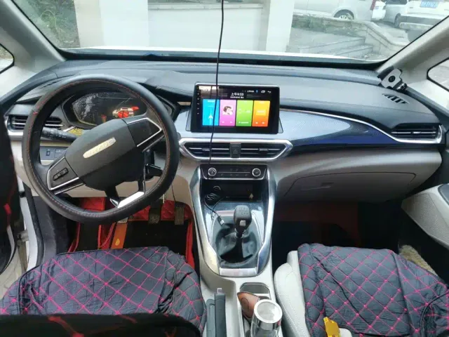 Maxus G50 — Фото автомобиля 5