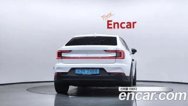Polestar Polestar 2 — Фото автомобиля 4
