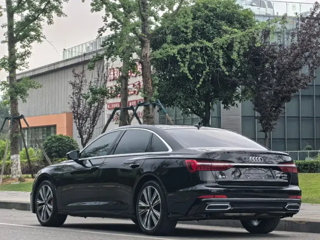 Audi A6L — Фото автомобиля 4