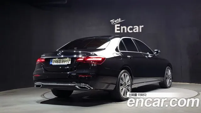 Mercedes-Benz E-Class E-класс W213 E350 4MATIC Exclusive — Фото автомобиля 2