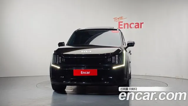 Kia EV9 — Фото автомобиля 3
