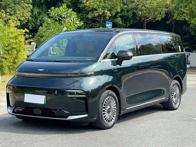 Фотография автомобиля — Geely Yizhen L380