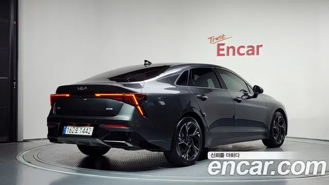 Kia K5 Signature — Фото автомобиля 2