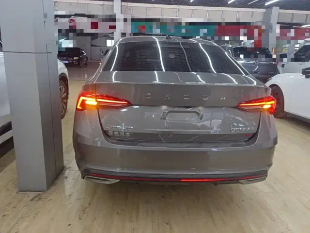 Skoda Octavia — Фото автомобиля 5
