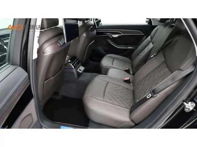 Audi A8 — Фото автомобиля 7