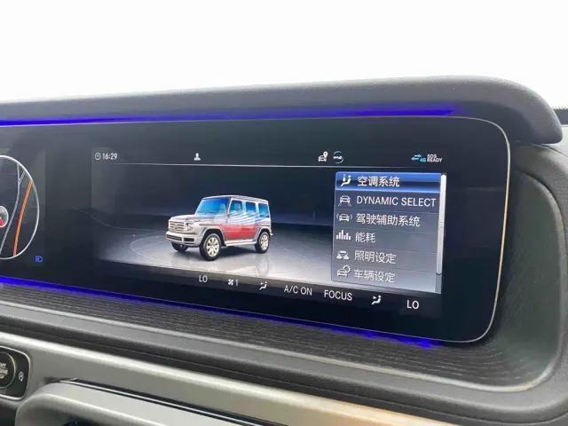 Mercedes-Benz G-Class — Фото автомобиля 21
