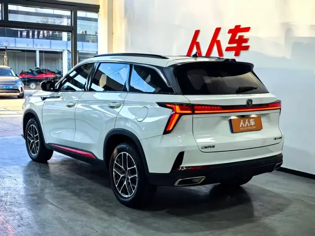 Changan CS75 Plus — Фото автомобиля 18