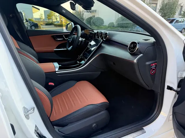 Mercedes-Benz C-Class — Фото автомобиля 12