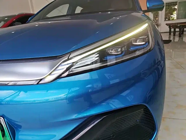 BYD Yuan PLUS — Фото автомобиля 23
