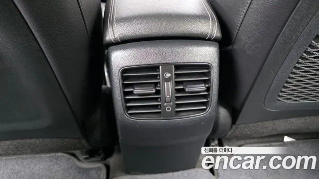 Kia Niro — Фото автомобиля 30