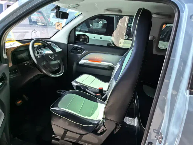 Wuling Hongguang Mini EV — Фото автомобиля 7