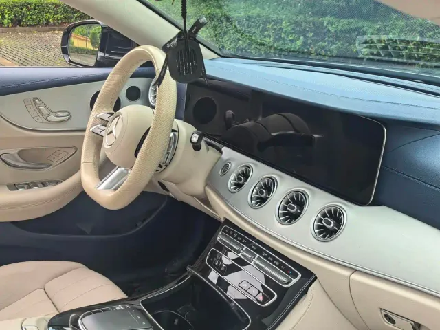 Mercedes-Benz E-Class — Фото автомобиля 15