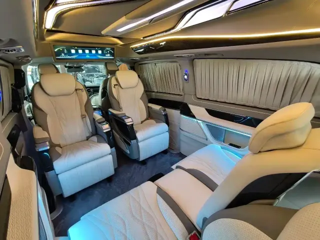 Mercedes-Benz V-Class — Фото автомобиля 14