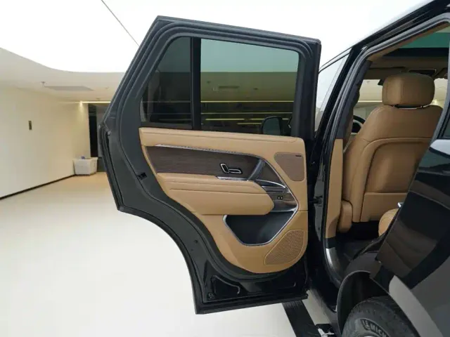 Land Rover Range Rover — Фото автомобиля 20