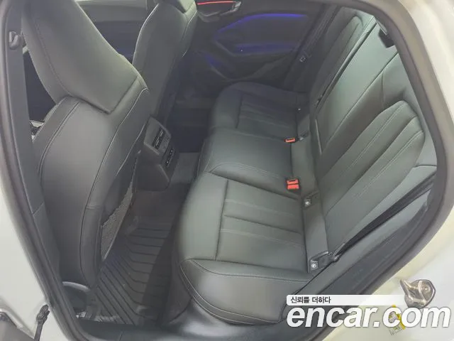 Audi A5 40 TFSI quattro S Line Black Edition — Фото автомобиля 10
