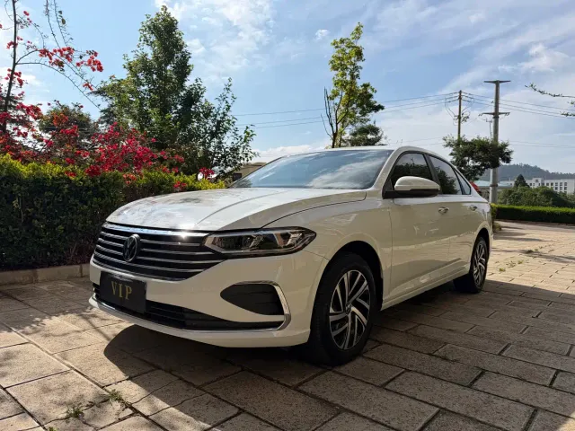 Фотография автомобиля — Volkswagen Lavida