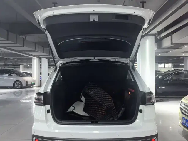 Volkswagen Tharu — Фото автомобиля 18