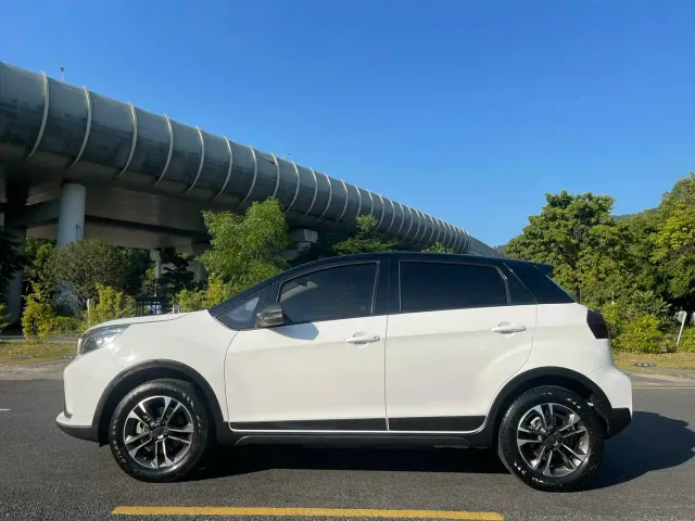 Geely Geometry EX3 Kung Fu Bull — Фото автомобиля 7