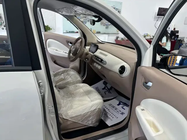 Wuling Hongguang Mini EV — Фото автомобиля 8