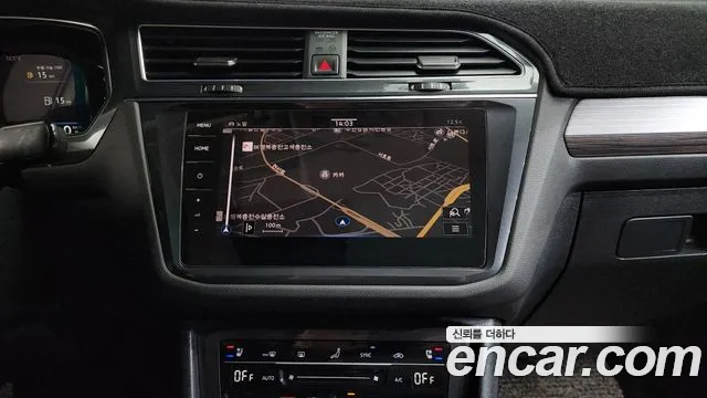 Volkswagen Tiguan — Фото автомобиля 11