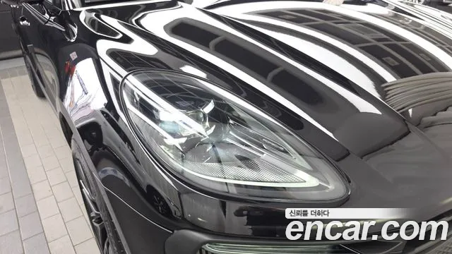 Porsche Macan — Фото автомобиля 7