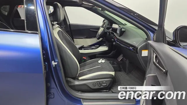 Kia EV6 — Фото автомобиля 10
