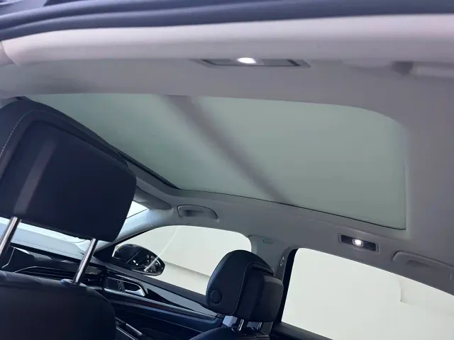 Volkswagen Passat — Фото автомобиля 5