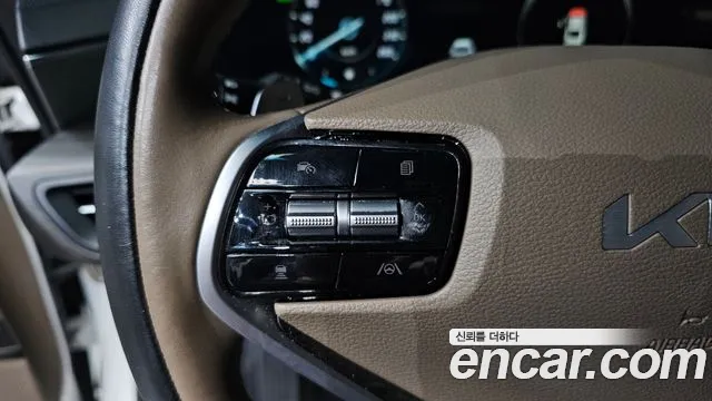 Kia K8 K8 Hybrid — Фото автомобиля 23