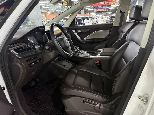 Geely Jia Ji 2025 1.5TD DCT Longteng Edition — Фото автомобиля 3