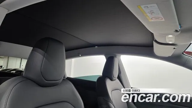 Tesla Model Y — Фото автомобиля 26