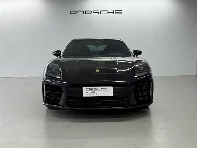Porsche Panamera — Фото автомобиля 2
