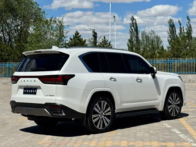 Lexus LX — Фото автомобиля 6