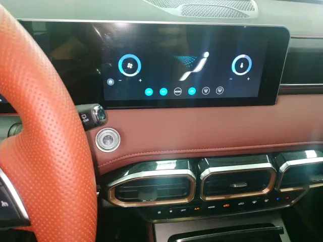 Jetour X70 Plus — Фото автомобиля 12